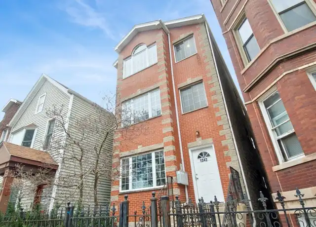 Property at 1342 N Cleaver St Unit 3, Chicago, IL, 60642, 3 beds, 2 baths, [object Object]
