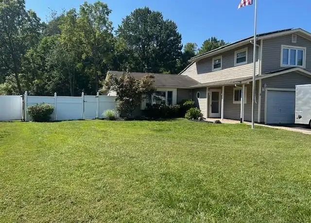 Property at 8 Buckingham Dr, Mount Holly, NJ, 08060, 3 beds, 2.5 baths, [object Object]