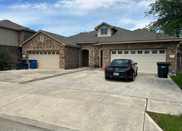 Property at 304 Rosalie Dr Unit 304, New Braunfels, TX, 78130, 3 beds, 2 baths, [object Object]