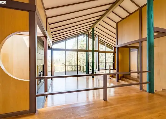Property at 3000 S Louis Ln, Eugene, OR, 97405, 3 beds, 3 baths, [object Object]