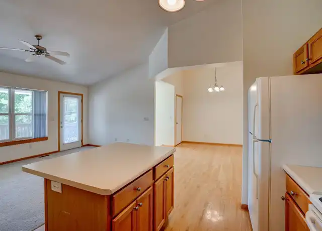 Property at 25 Redtail Ct Unit 24, Coralville, IA, 52241, 3 beds, 2 baths, [object Object]