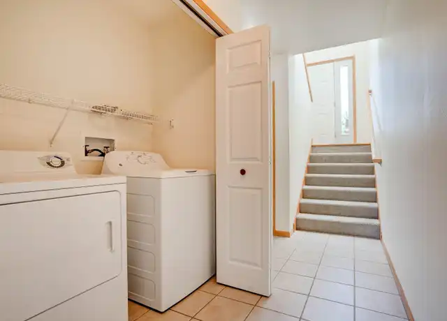 Property at 25 Redtail Ct Unit 24, Coralville, IA, 52241, 3 beds, 2 baths, [object Object]