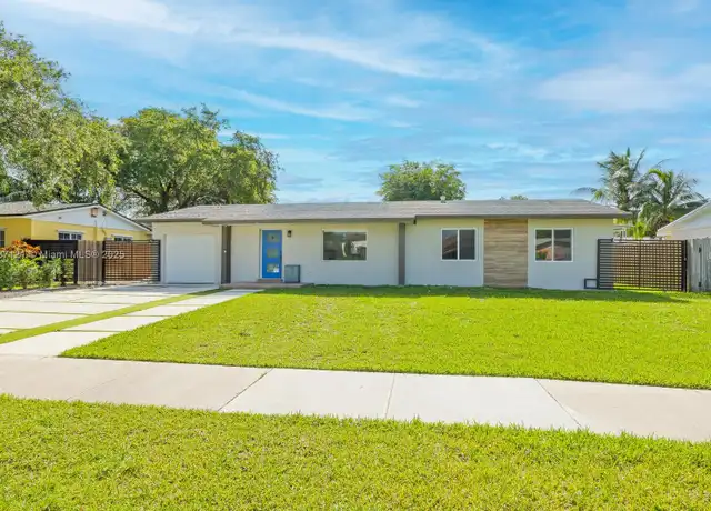 Property at 18013 SW 89th Pl, Palmetto Bay, FL, 33157, 4 beds, 2 baths, [object Object]