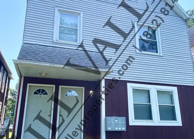 Property at 926 S Center St Apt 2, Terre Haute, IN, 47807, 2 beds, 1 bath, [object Object]