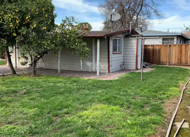 Property at 15538 Usher St Unit 15538-Rear, San Lorenzo, CA, 94580, 2 beds, 1 bath, [object Object]
