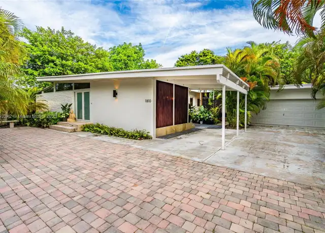 Property at 1810 Alamanda Dr, North Miami, FL, 33181, 5 beds, 2 baths, [object Object]