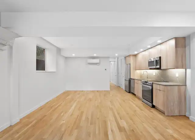 Property at 590 Orange St Unit 2, New Haven, CT, 06511, 4 beds, 2 baths, [object Object]