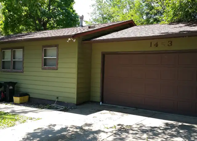 Property at 1453 Valley View Dr Unit 1453-B, Coralville, IA, 52241, 2 beds, 1 bath, [object Object]