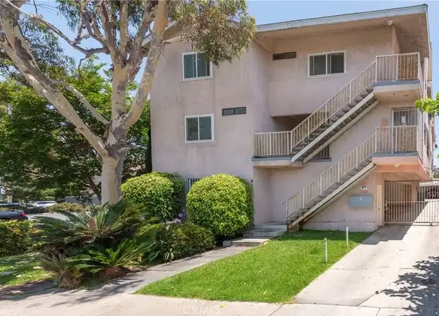 Property at 912 S Ash Ave Unit 4, Inglewood, CA, 90301, 1 bed, 1 bath, [object Object]