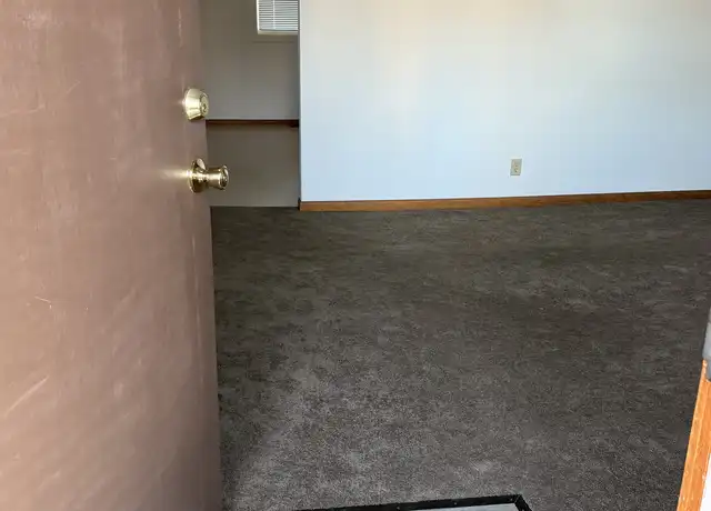 Property at 615 S 11th St Unit C, Pekin, IL, 61554, 2 beds, 1 bath, [object Object]
