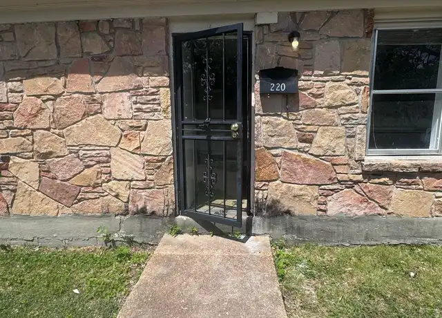 Property at 220 Mill Ave, Memphis, TN, 38105, 2 beds, 1 bath, [object Object]