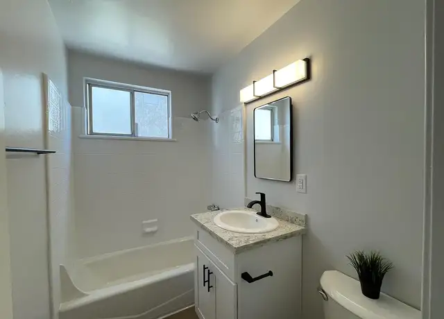 Photo of 14736 Blaine Ave, Bellflower, CA 90706