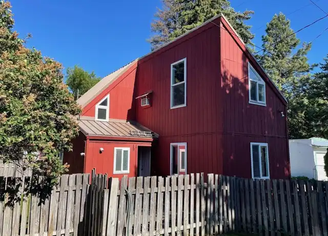 Property at 105 1/2 S Walnut St, Ellensburg, WA, 98926, 2 beds, 2 baths, [object Object]