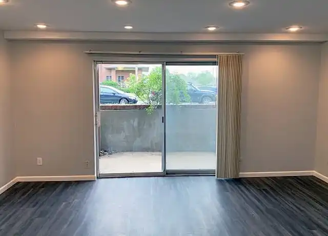 Property at Bear Garden Apartments - 1010 E Elm St, Springfield, MO, 65806, 0-3 beds, 1 bath, [object Object]