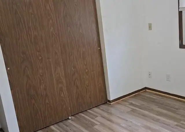 Property at 520 Adams Ave Unit 108, Owatonna, MN, 55060, 2 beds, 1 bath, [object Object]