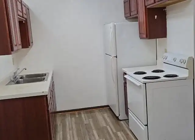 Property at 520 Adams Ave Unit 108, Owatonna, MN, 55060, 2 beds, 1 bath, [object Object]