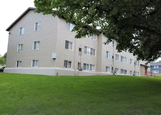 Property at 520 Adams Ave Unit 108, Owatonna, MN, 55060, 2 beds, 1 bath, [object Object]