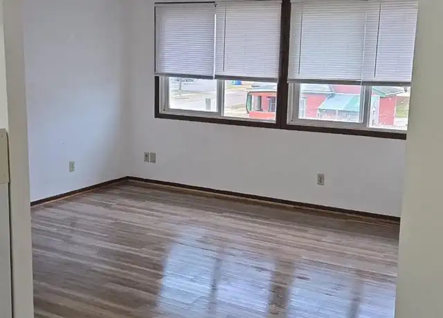 Property at 520 Adams Ave Unit 108, Owatonna, MN, 55060, 2 beds, 1 bath, [object Object]