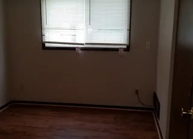 Property at 520 Adams Ave Unit 108, Owatonna, MN, 55060, 2 beds, 1 bath, [object Object]