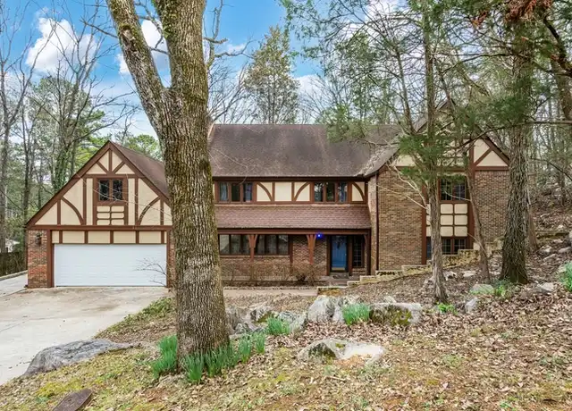 Property at 712 Forrest Heights Dr SE, Huntsville, AL, 35802, 7 beds, 4.5 baths, [object Object]