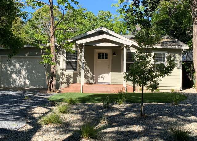 Photo of 1592 Lilac Ln, Auburn, CA 95603