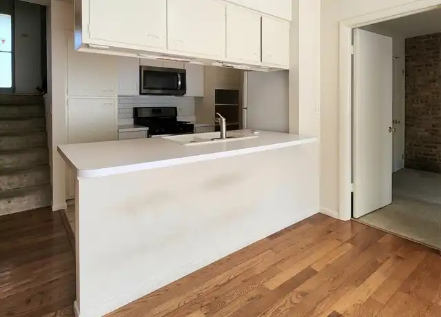 Property at 700 Concord Ln Unit 702, Barrington, IL, 60010, 3 beds, 2 baths, [object Object]