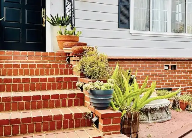 Property at 1122 W Summerland Ave, San Pedro, CA, 90732, 3 beds, 1 bath, [object Object]