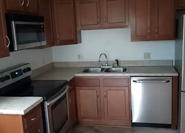 Property at 6416 Madison St Unit B, St. Augustine, FL, 32080, 2 beds, 1 bath, [object Object]