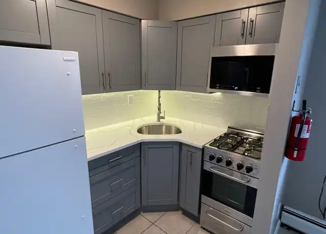 Property at 17-19 68th St #7, Guttenberg, NJ, 07093, 1 bed, 1 bath, [object Object]