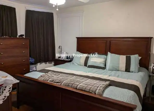 Property at 32 Bromfield Rd, Somerville, MA, 02144, 4 beds, 1 bath, [object Object]