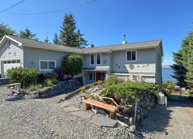 Property at 250 North St Unit A, Sequim, WA, 98382, 2 beds, 2 baths, [object Object]