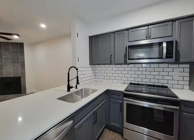 Property at Oak Bend - 911 Battle Bend Blvd, Austin, TX, 78745, 1 bed, 1 bath, [object Object]