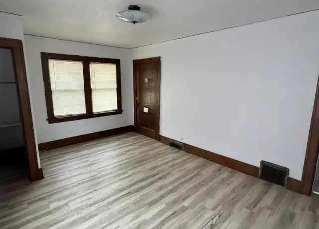 Property at 2216 Merner Ave Unit 5 NR, Cedar Falls, IA, 50613, 0 beds, 1 bath, [object Object]