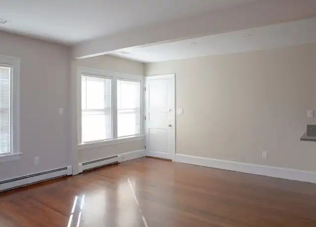 Property at 146 Grove St Unit 2R, Providence, RI, 02909, 2 beds, 1 bath, [object Object]