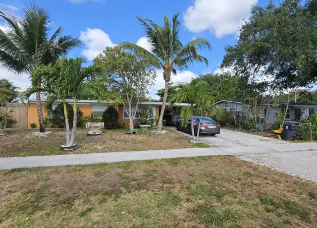 Property at 6511 Seminole Dr Unit 2, Atlantis, FL, 33462, 2 beds, 1 bath, [object Object]