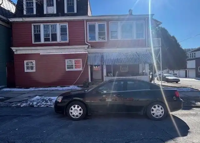 Property at 502 Center St Apt 6, Jim Thorpe, PA, 18229, 3 beds, 1 bath, [object Object]