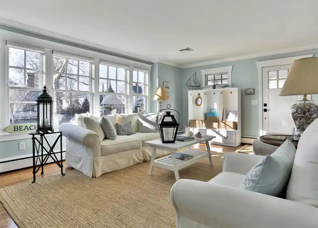 Property at 400 Jersey Ave, Spring Lake, NJ, 07762, 2 beds, 1 bath, [object Object]