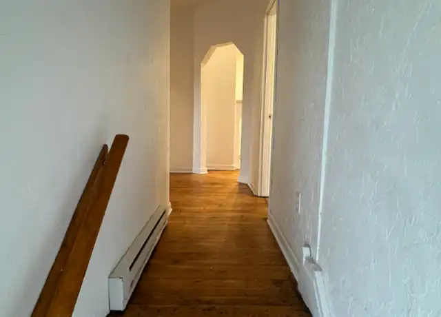 Property at 460 Jefferson Ave Unit 1, Washington, PA, 15301, 2 beds, 1 bath, [object Object]