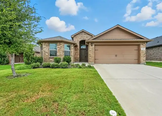 Property at 516 Foxhunter St, Fort Worth, TX, 76131, 4 beds, 2 baths, [object Object]