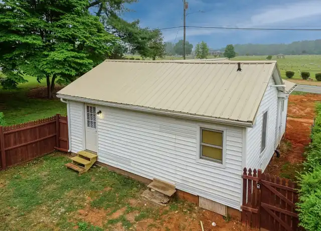 Property at 4046 S Church St, Burlington, NC, 27215, 1 bed, 1 bath, [object Object]