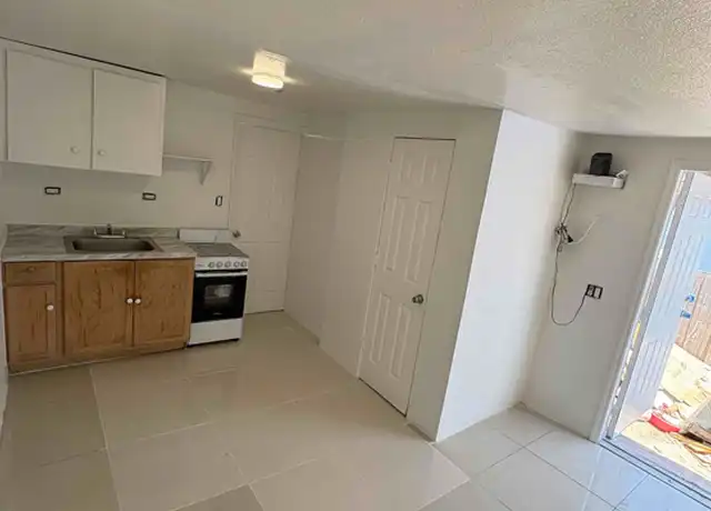 Property at 1331 SW 129th Ave, Miami, FL, 33184, 2 beds, 1 bath, [object Object]
