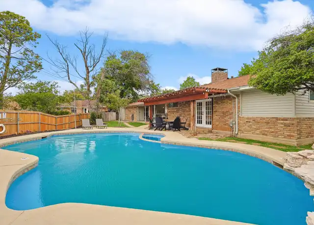 Property at 1208 Mayleaf Dr, Irving, TX, 75060, 3 beds, 2 baths, [object Object]