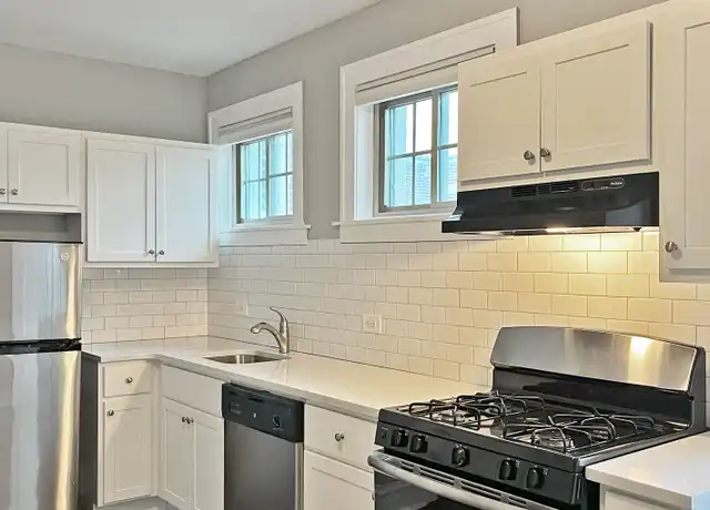Property at 305 South Oak Park - 305 S Oak Park Ave, Oak Park, IL, 60302, 0 beds, 1 bath, [object Object]