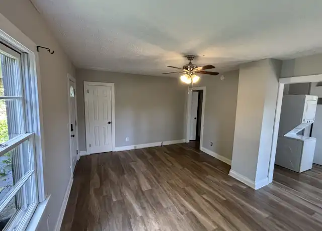 Property at 104 Lincoln Dr, Clemson, SC, 29631, 3 beds, 1 bath, [object Object]