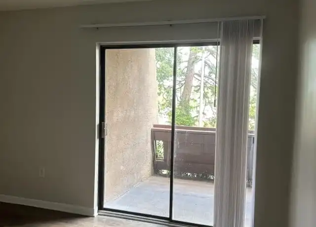 Property at 915 S Seminole Dr, Chattanooga, TN, 37412, 2 beds, 1 bath, [object Object]