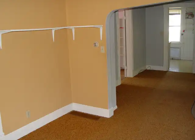 Property at 304 7th Ave W, Kalispell, MT, 59901, 2 beds, 1 bath, [object Object]