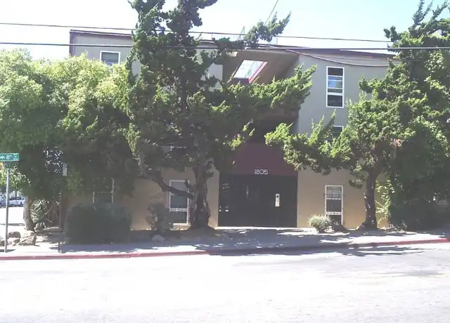 Property at 1805 8th Ave Unit 4, Oakland, CA, 94606, 2 beds, 1 bath, [object Object]
