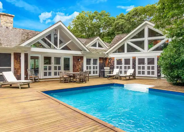 Property at 520 Water Mill Towd Rd, Southampton, NY, 11968, 7 beds, 6.5 baths, [object Object]