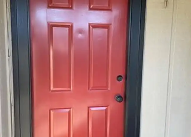 Property at 705 Gregg St Unit 2, Denton, TX, 76201, 2 beds, 2 baths, [object Object]