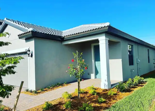 Property at 4800 Crested Eagle Ln, Fort Myers, FL, 33966, 3 beds, 2 baths, [object Object]